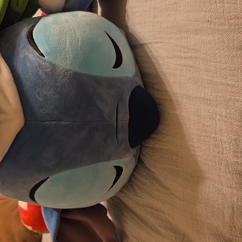 Disney Store Lilo & Stitch Cuddleez Stitch 24" Jumbo Plush - Picture 2 of 6